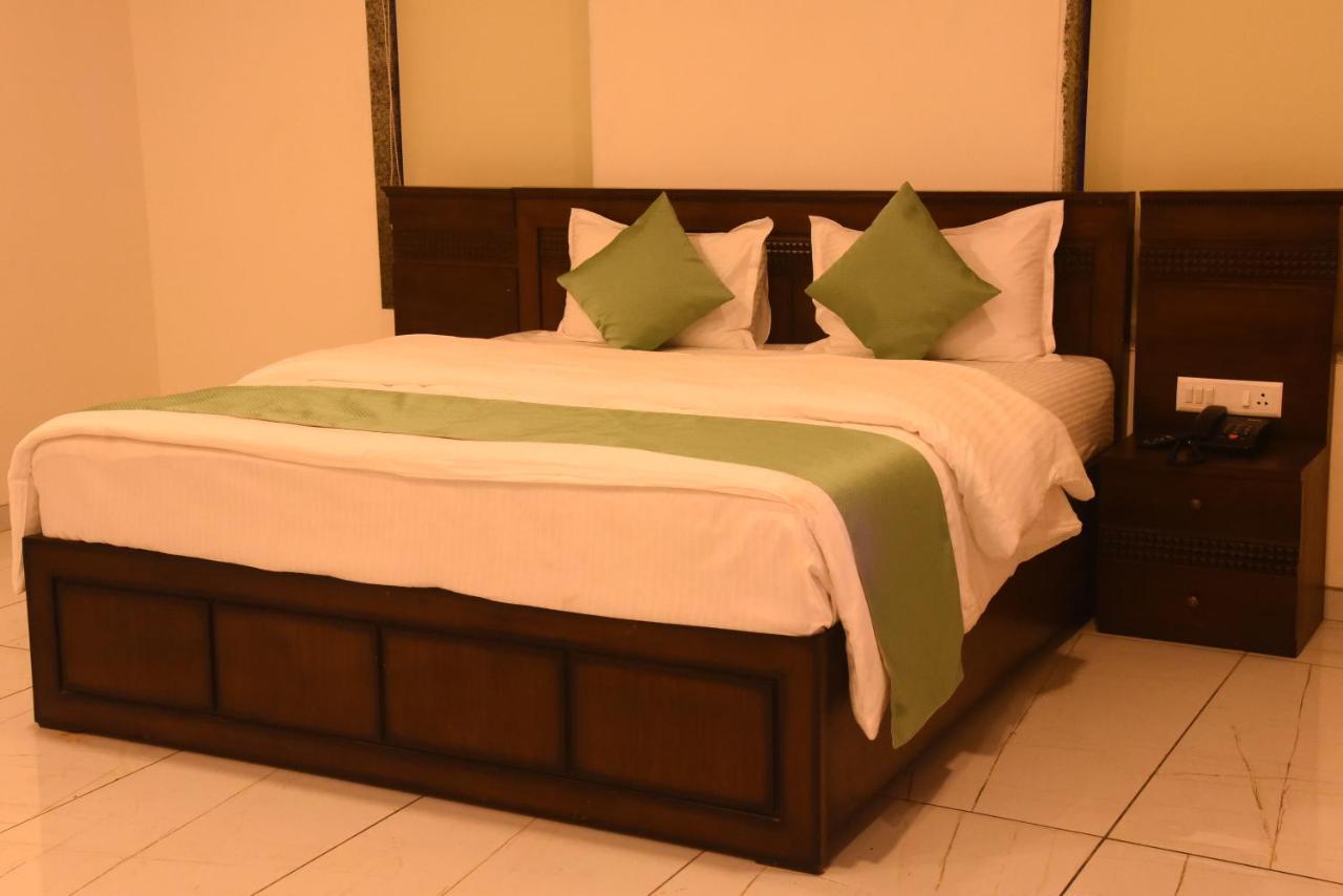 Vits Excellensea Karde Beach Dāpoli Kültér fotó